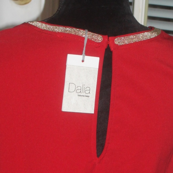 Dalia Distinctive Design red sleeveless top gold beaded neckline stretch M NEW… - Picture 4 of 4